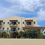 Dream Stay On The Strand, One Bedroom Apartment On The Third Floor